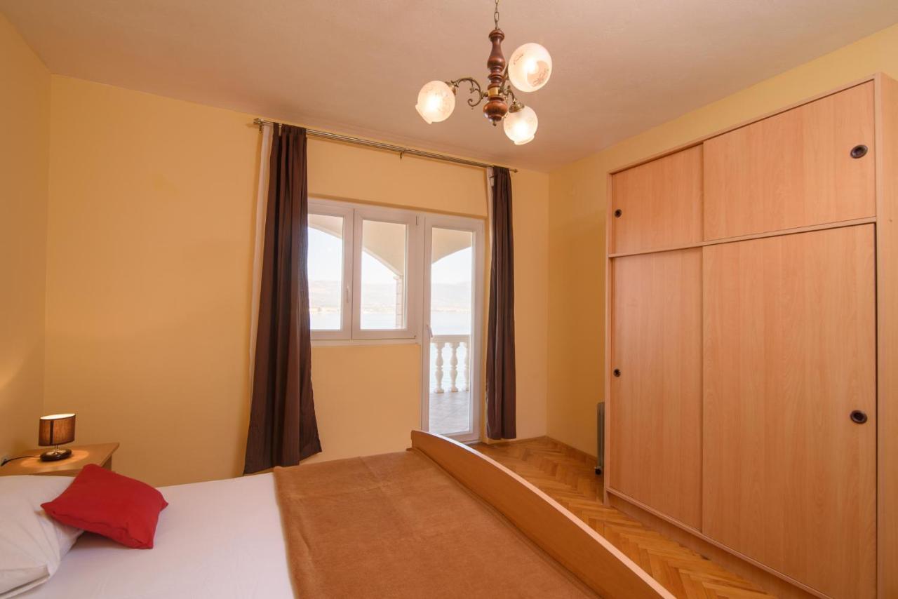Apartmen Karmen 2 โตรกีร์ ภายนอก รูปภาพ