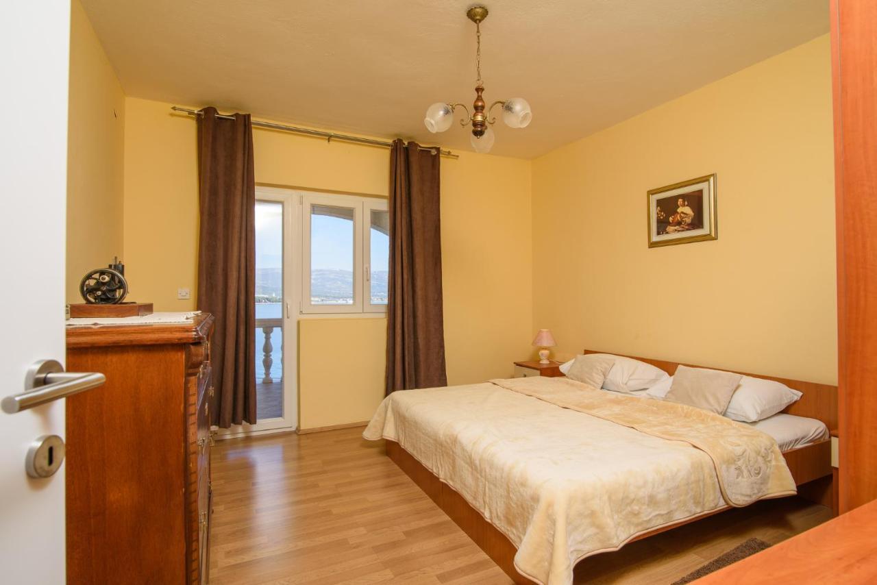Apartmen Karmen 2 โตรกีร์ ภายนอก รูปภาพ